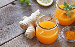 Nước ép gừng giúp tăng cường sức đề kháng, chống oxy hóa 