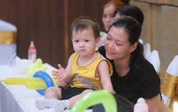 TPHCM tri ân những người chăm sóc 259 trẻ sơ sinh có mẹ mắc Covid-19
