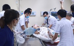 Bệnh viện huy động nhân lực cấp cứu cho những người bị thương từ vụ "xe điên" đâm 17 xe máy 