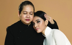 2 Á hậu có mẹ là “bầu sô” 