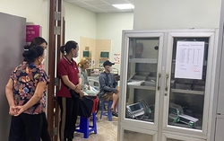 Vụ "xe điên" tông 17 xe máy: Người mẹ chết lặng sau cuộc gọi báo tin gặp nạn của con gái