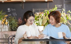Tôi báo tin có bầu, mẹ chồng tương lai “thưởng nóng” luôn 3 lượng vàng