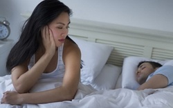 Nhờ chị hàng xóm, tôi phát hiện ra thu nhập thật của chồng