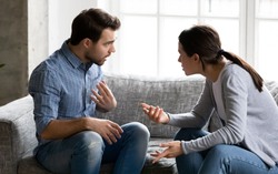 Bàn chuyện bán nhà cho con đi học trường quốc tế, tôi và chồng cãi nhau đến 3h sáng