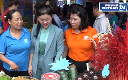 Những suất quà san sẻ yêu thương đến với phụ nữ và trẻ em dân tộc thiểu số ở Bình Phước