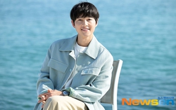 Song Joong Ki lột xác bảnh bao bên BIBI ở LHP Cannes 2023