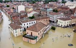 Lũ lụt nghiêm trọng tại Italia: Khủng hoảng khí hậu đã tới châu Âu?