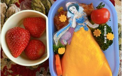 Lạc vào "xứ sở thần tiên" với những hộp cơm mẹ làm cho con gái