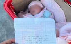 Bé trai sơ sinh bị bỏ rơi bên đường kèm lá thư "nhờ nuôi giúp, cho ăn học đầy đủ"