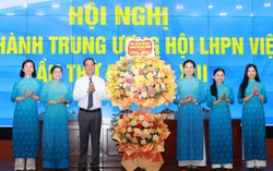 Khai mạc trọng thể Hội nghị Ban chấp hành TƯ Hội LHPN Việt Nam lần thứ 4, khóa XIII