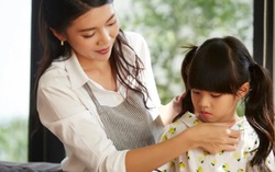Không muốn sống với bố, con gái tôi bỏ nhà đi trong đêm