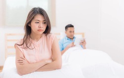 Đi khám hiếm muộn, vợ nhận ra "bộ mặt thật" của chồng