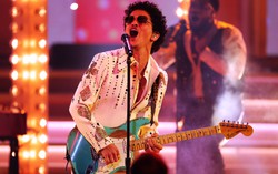 Concert Bruno Mars vướng nghi vấn "biệt đãi" nghệ sĩ Kbiz, BTC nói gì?