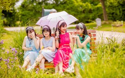 Đừng làm ngơ trước cảm xúc của con ở tuổi học đường