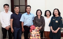 Nguyên Phó Chủ tịch nước Trương Mỹ Hoa thăm, chúc mừng Báo PNVN nhân Ngày Báo chí Cách mạng Việt Nam