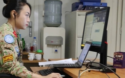 Trải lòng của nữ sĩ quan "mũ nồi xanh" làm truyền thông khi đi gìn giữ hòa bình