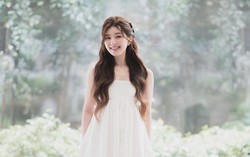 Triệu Lộ Tư "gây sốt" với vẻ ngọt ngào
