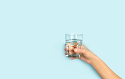 Dấu hiệu cho thấy bạn đang uống quá nhiều nước