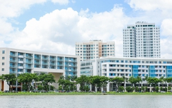 Cảnh trái ngược của khu đô thị kiểu mẫu đầu tiên ở Hà Nội và TPHCM