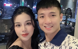Khánh Linh khoe chỉ cần nói "đẹp nhỉ" là Bùi Tiến Dũng "chốt đơn" mua liền