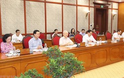 Tiếp tục thực hiện nhất quán mục tiêu giữ vững ổn định kinh tế vĩ mô