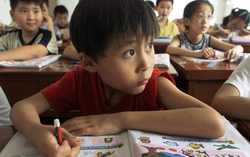 Nếu không thể kiểm soát được việc học của con, cha mẹ có thể làm theo quy tắc "ngược đời"