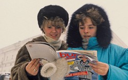 Tạp chí phương Tây đầu tiên "chinh phục" phụ nữ Liên Xô