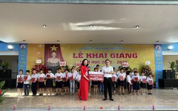 Agribank đồng hành đến trường cùng các em học sinh