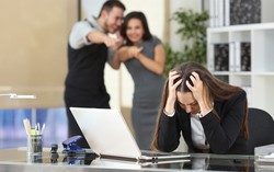 Đừng như con rối để đồng nghiệp giật dây