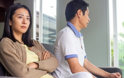 Chồng nghi ngờ tôi đem hết vàng cưới cho bố mẹ xây nhà mới