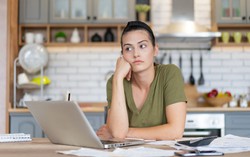 Dân FA nơi công sở khốn khổ vì những câu hỏi ác ý