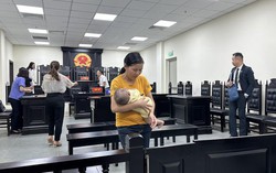 Hà Nội: Người mẹ dùng muôi đánh chết con trai 6 tuổi lĩnh án 13 năm tù