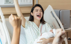 Minh Hằng thông báo đã sinh con trai đầu lòng