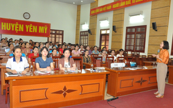 Hội LHPN Hưng Yên hướng dẫn xây dựng gia đình có sức khỏe - không khói thuốc