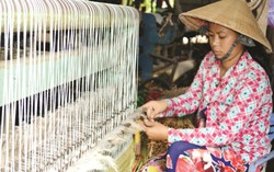 Vẫn còn nhiều rào cản đối với sự phát triển của phụ nữ dân tộc thiểu số 