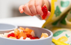6 loại trái cây nghiền nhuyễn vừa ngon vừa cung cấp vitamin cho bé trong tuổi ăn dặm
