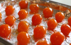 Ăn trứng muối có tốt không? Những ai không nên ăn loại trứng này?