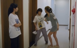 "Món quà của cha" tập 19: Ninh "loe" bị quay clip ăn trộm đồ của Yến
