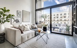 Căn hộ gác xép gây ấn tượng với phong cách công nghiệp hiện đại