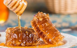 5 loại thực phẩm không nên cho con ăn trước 3 tuổi