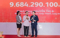 Một khách hàng tại Long An được chi trả gần 9,7 tỷ đồng bảo hiểm