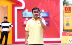 MC Quyền Linh: "Ba giờ đêm tôi phải dậy xay bột, đổ bánh để sáng sớm mang ra chợ bán"