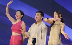 "Ca sĩ mặt nạ" liên tục lọt Top Trending, hé lộ về cố vấn Nhật Thủy
