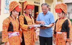 Thay đổi hủ tục ở đồng bào dân tộc thiểu số: Vừa tuyên truyền, vừa thuyết phục