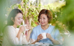 Hoang mang khi mẹ bạn trai tiết lộ bí mật của anh