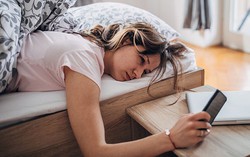 Ngủ đủ giấc nhưng vẫn cảm thấy mệt mỏi là do đâu?