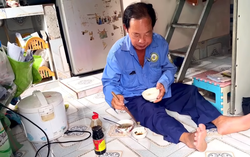 Nghệ sĩ Tuấn Anh bật khóc vì vợ mất, 3 lần tai biến, phải cầu cứu đồng nghiệp