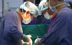Hồi sinh 8 bệnh nhân trong một ngày nhờ ghép tạng kịp thời