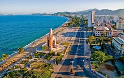 Kỷ niệm 100 năm Nha Trang với mục tiêu chuyển đổi xanh và không còn hộ nghèo