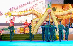 Sống động hình ảnh Bộ đội Cụ Hồ trong tiết mục vô địch Múa rồng Truyền thống